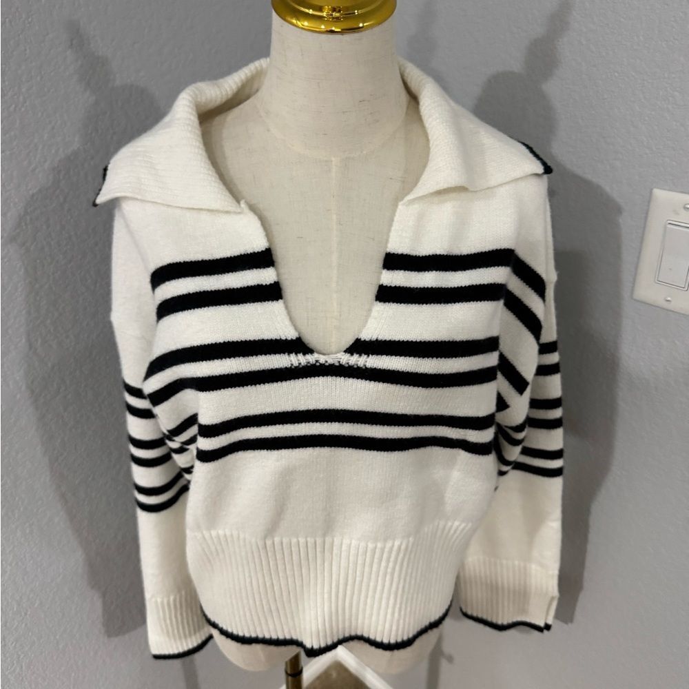 Striped Black and White Women's Sweater